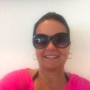 Meet your Posher, Sandra